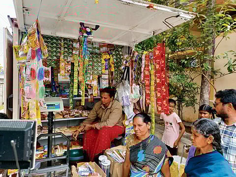 Women wait to exchange dry waste for household essentials in Vengalayapalem panchayat of Guntur district under the Swachh Ratham programme
