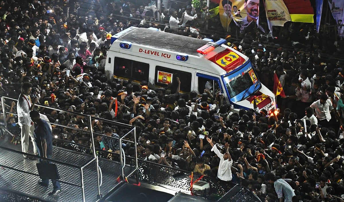Uncontrollable crowds and poor event management caused Karur stampede ...
