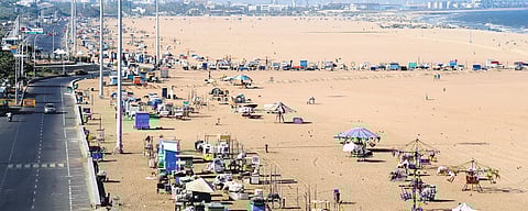 The court noted that the government’s scheme to distribute uniform-shaped shops to vendors did not take shape due to objections by vendors on the size.