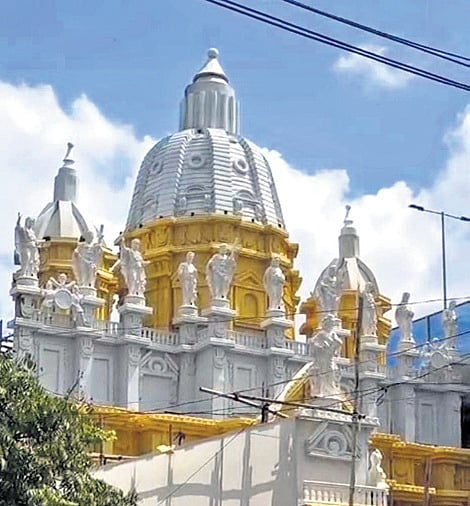 Ranchi Diary | Vatican-themed puja pandal sparks row