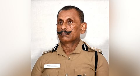 AG Pon Manickavel
