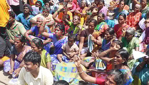 More than 500 residents of Thirumal village staged a demonstration, in front of the Madurai collectorate on Friday, demanding that the district administration immediately revoke the licence issued recently for a stone quarry in their area.
