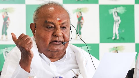 Former PM HD Deve Gowda addresses the media in Bengaluru.