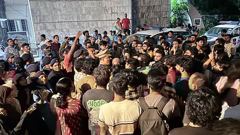 After the demonstrators had dispersed, ABVP members gathered, raising provocative slogans and vandalising protest materials by tearing down Palestine flags and posters