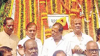 BJD leaders launch their march from the statue of Gopabandhu Das at Suando