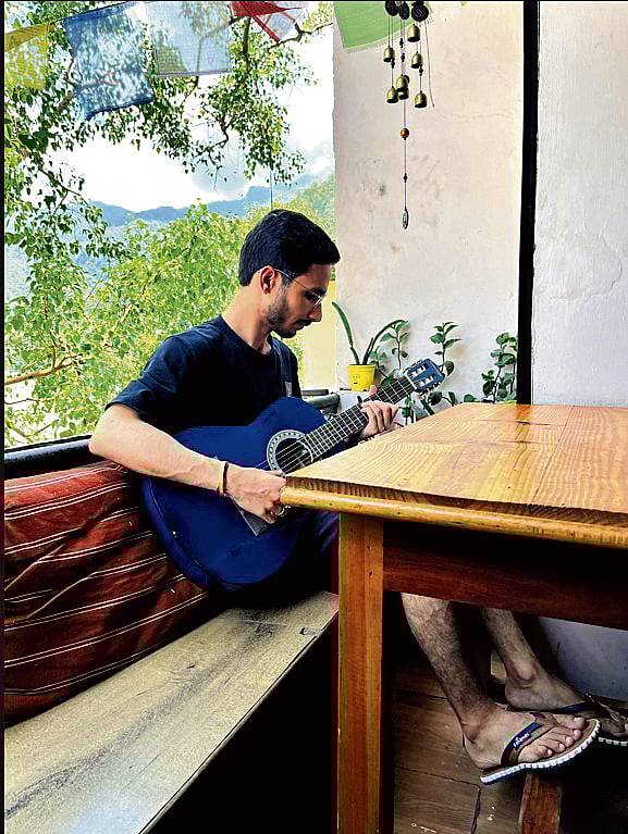 Mukesh Bhatt loves staying alone because it fuels his independence and creativity. Moving away from Uttarakhand and navigating new careers taught him that solitude isn’t loneliness—it’s freedom. Living alone gives him the privacy to focus on music, content creation, and personal growth without distractions. Though it can be costly and sometimes heavy, the independence and mental clarity it brings make it worth it. For him, solitude is a space to create, connect, and define life on his own terms.
