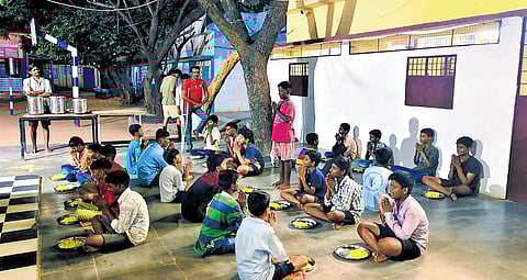 Venkat now feeds between 1,500 and 1,800 people daily, ensuring that edible food never goes to waste.