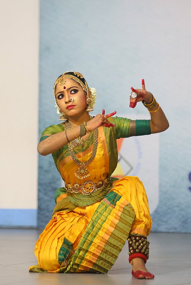 Nakshatra V 
Chand of HDPY 
HSS Paravur performs 
Bharathanatyam