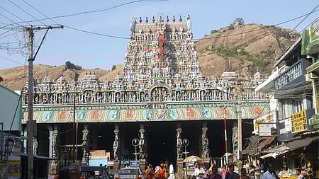 The main entrance of Thiruparankundram Subramaniaswamy Temple.