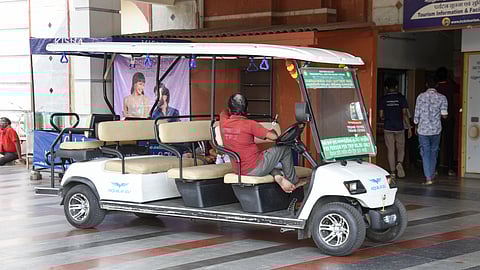 A battery-operated car at the Tiruchy railway junction 