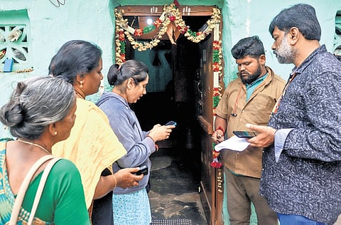 An enumerator collects details as part of the socio-economic survey at Jayanti Nagar, Horamavu. The survey commenced across Bengaluru on 
October 4 