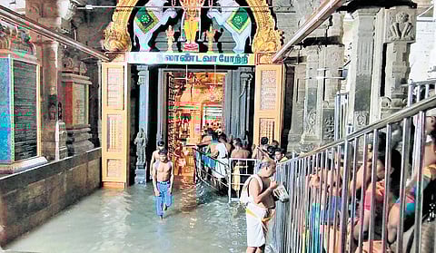 Tiruchendur Murugan Temple flooded in heavy rain in Thoothukudi on Thursday.