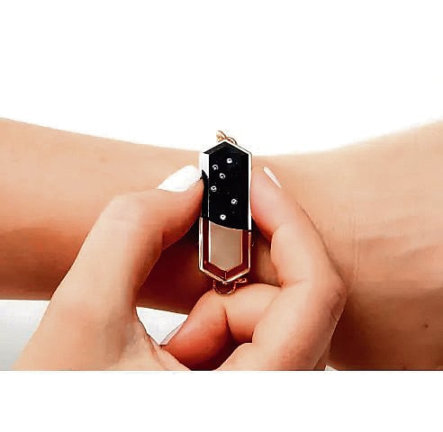 Tech that: Rings that double as fitness trackers or necklaces that preserve digital memories are the most coveted jewels. Jewellery is no longer confined to being merely ornamental—it now also serves a purpose
