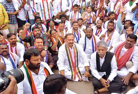 TPCC chief B Mahesh Kumar Goud & MRPS president Manda Krishna Madiga, and communist parties