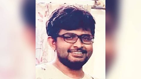 Man jumps from third floor of Bengaluru mall, dies