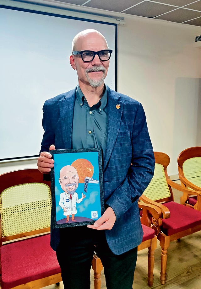 Dr Craig Edward De Forest