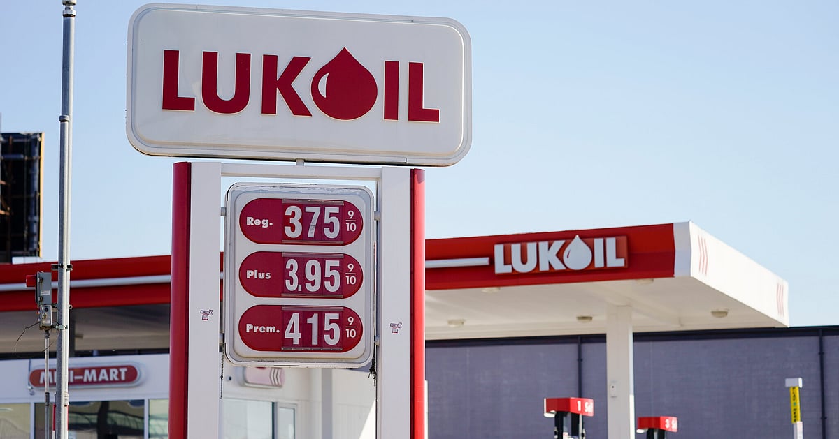 Trump slaps 'tremendous' sanctions on Russian oil giants in a push on Putin to end Ukraine war