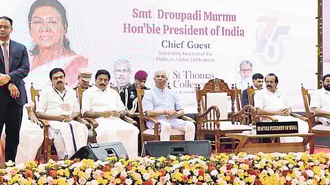 President Droupadi Murmu at the valedictory function of the platinum jubilee celebrations of St Thomas Collge, Pala in Kottayam