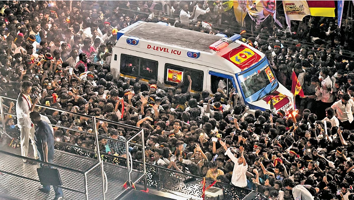 Madras HC grants 10 days' time to TN for framing SOP to regulate road shows, meetings of political parties