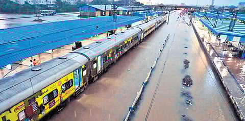 The engineer wing teams have already deployed in the wards for taking measures of diversion of the floodwater in the low-lying areas. 