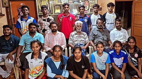 Representing Annamalai University, the men’s team included M Hemachandran, B Balaji, C Siyam, S Venkat, V Abinesh, and A Nitheeshkumar. The women’s team comprised V Sangeetha, B Yalini, V Lenasri, S Jyothi, Sumithra, and E Kamaleswari.

