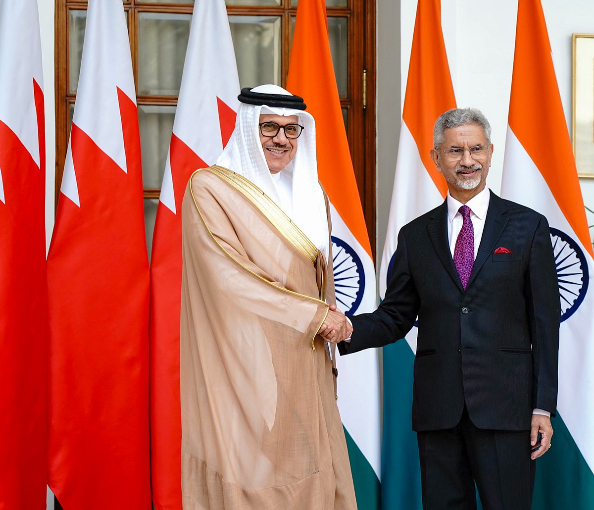 EAM Jaishankar discusses bilateral partnership, regional developments with Bahraini counterpart