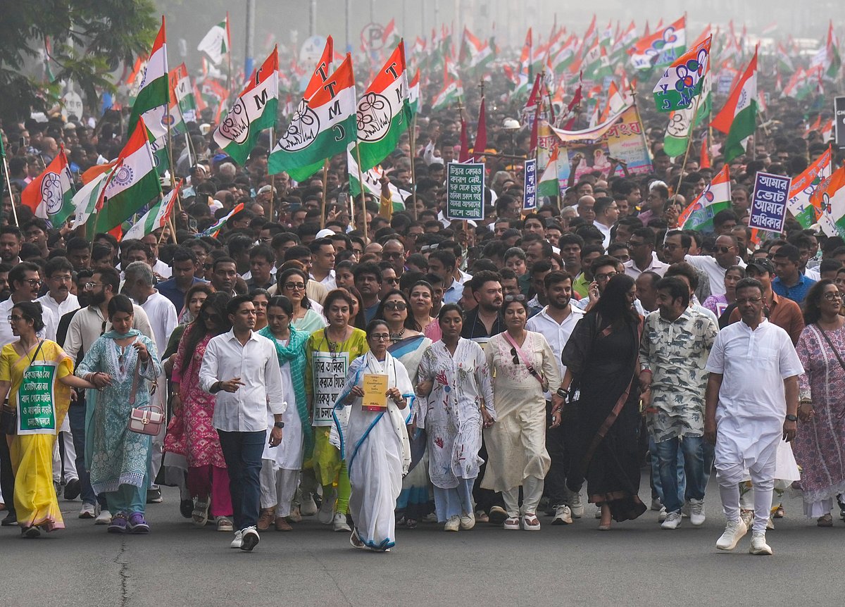 Mamata to scale up anti-SIR campaign with rallies in Malda, Murshidabad, Cooch Behar