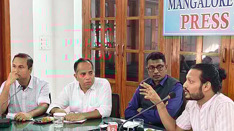 Lead author of the paper, Dr. Jaison Sequeira giving details of the study.  Dr. M.S. Mustak and Dr. Ranajit Das who led the group and Mangalore University vice-chancellor Prof. PL Dharma are seen.