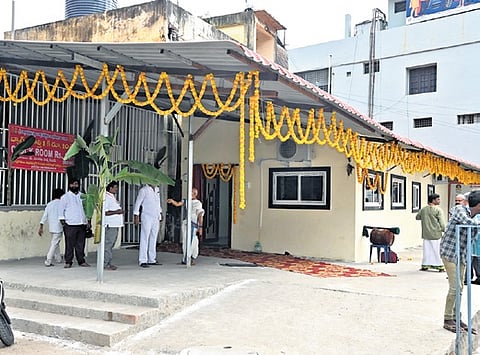 A new Arjitha Seva and donations reception office was inaugurated at the reclaimed site, coinciding with Karthika Pournami.