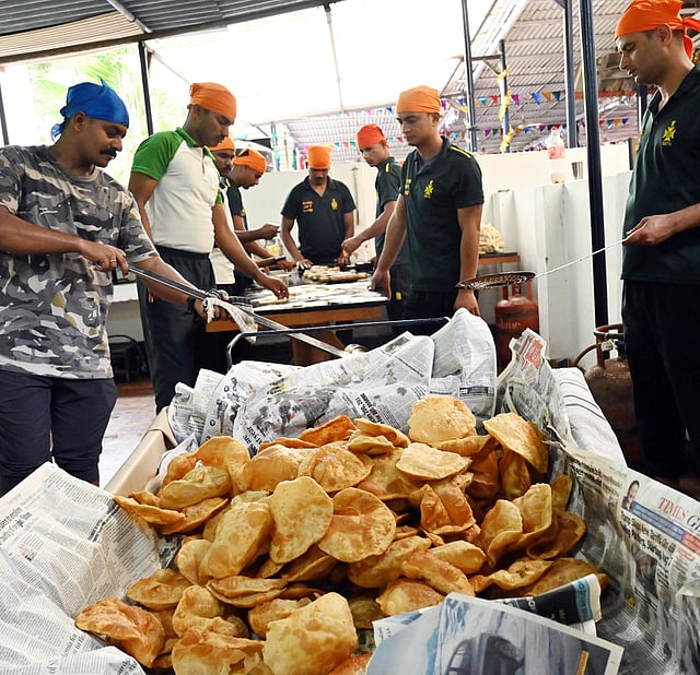 Preparing langar at the gurdwara in Pangode Army Cantonment