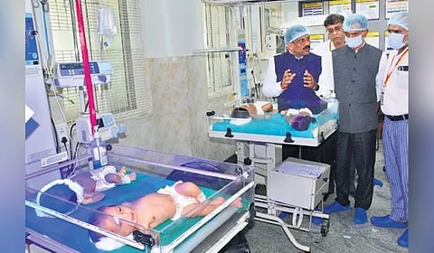 In-charge chairman of Karnataka State Commission for Protection of Child Rights (KSCPCR) Shashidhar Kosambe and others inspect Cheluvamba hospital in Mysuru on Thursday.