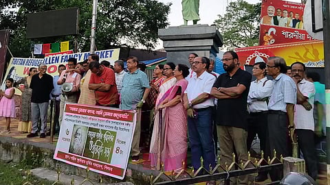 A group of intellectuals, activists, and cultural members gathered at Khudiram Bose’s statue in Silchar on Thursday to sing “Amar Sonar Bangla, Ami Tomay Bhalobasi’. 