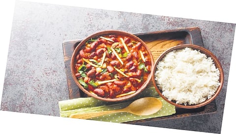 Each centre will serve 500 meals in the morning and 500 in the evening, with the menu including dal-chawal (lentils and rice), vegetables, and roti. 