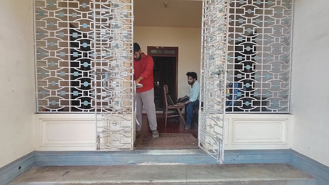Experts from Aranmula Vasthuvidya Gurukulam examining Gouri Amma's house in Chathanattu, Alappuzha.