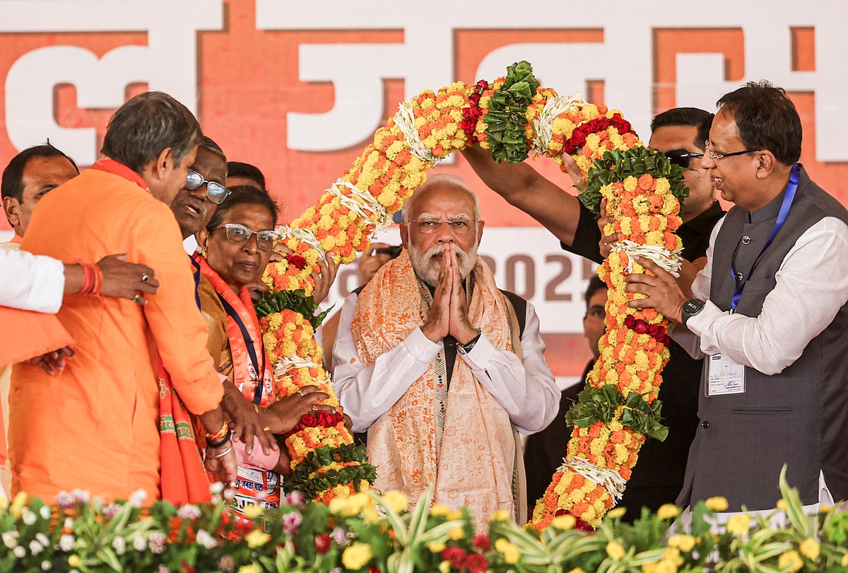 Bihar kids need to dream of startups, not hands up: PM Modi
