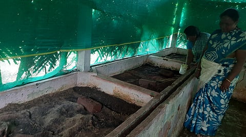 Since 2016-17, the panchayat has been implementing a solid waste management system that ensures clean surroundings while supporting local employment.