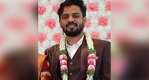 A 31-year-old private bank employee died by suicide at his residence on Sunday.