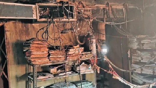 Failing to steal from bank, thieves set premises on fire in Uttara Kannada district