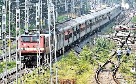 Besides, as the Chennai-Salem Express is operated using the same rake as the Chennai Egmore-CSMT Mumbai Express, the change will also result in a reduction in the number of sleeper coaches for the Salem Express. 