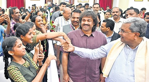 CM Siddaramaiah with Primary Education Minister Madhu Bangarappa during the inauguration of India’s first mega parent - teacher meeting at Vidhana Soudha in Bengaluru on Friday.