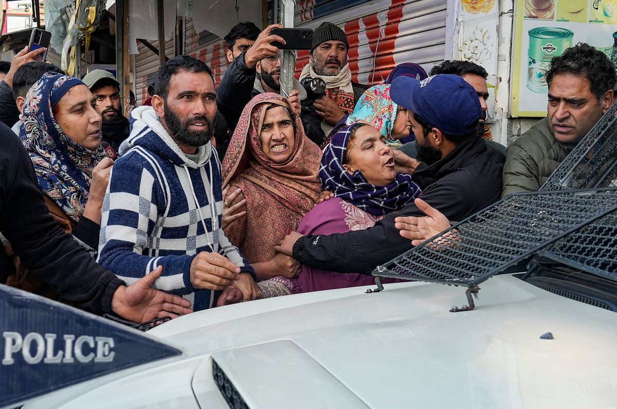 J&K tailor killed in Nowgam blast was called to assist police in sample collection
