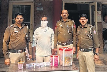 During interrogation, Irshad confessed to assaulting both victims, claiming he suspected them of trying to hack his phone to erase evidence related to a robbery.