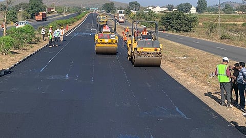 Bio-bitumen being laid on Nagpur-Mansar bypass on NH-44