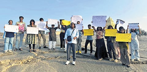 Students protest against the proposed 17km tunnel project between Silk Board and Hebbal, at Lalbagh, Bengaluru on Saturday.