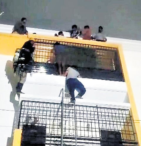 Several residents rushed to the terrace for safety as the smoke thickened in the apartment 