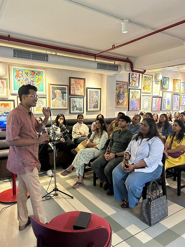 Public historian Anirudh Kanisetti at Pint of View, Delhi