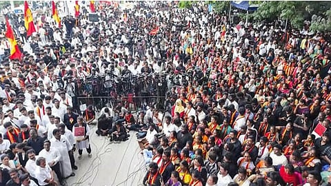 The demonstration formed part of a state-wide agitation organised by the party across district headquarters, condemning the Special Intensive Revision (SIR) process