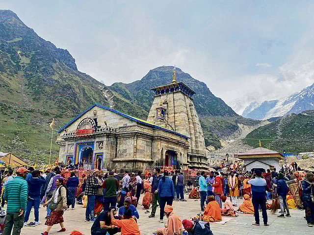 Kedarnath/Char Dham: The 2013 floods reconstruction and fast rebuilding attracted large donations and contracts; over the years, activists, media, and officials raised concerns about inflated contracts, opaque tendering, and weak donation oversight — prompting calls for stronger monitoring and digitisation