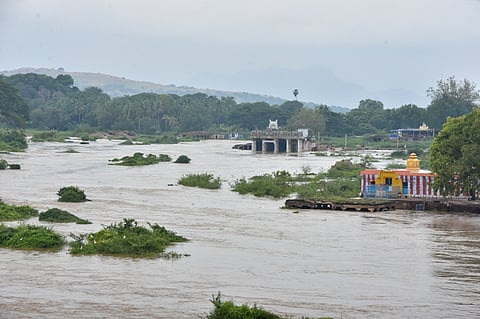Continuous heavy rainfall in the district led to a sharp rise in the Thamirabarani river