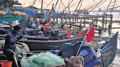 The iconic Chinese fishing nets in Fort Kochi